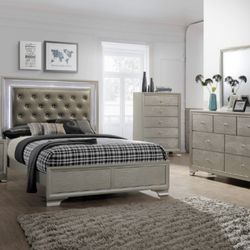 Queen bedroom set
