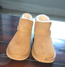 Tan Suede Sherpa-Lined Ankle Boots