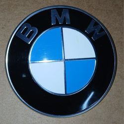 BMW X5 OEM EMBLEM 