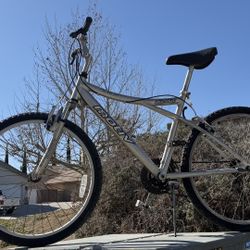 Motiv 21-Speed 26” Mountain Bike 