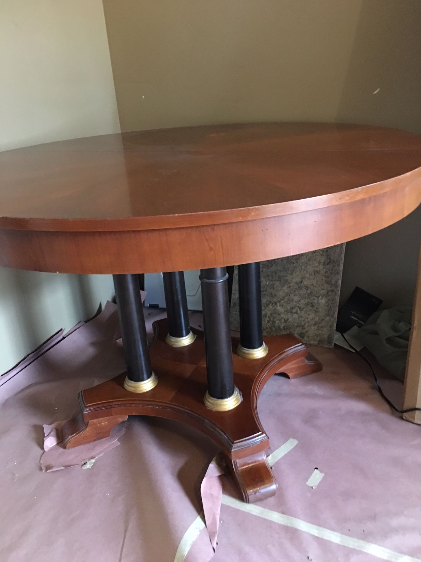 Ethan Allen solid cherry dining table with 2 leafs