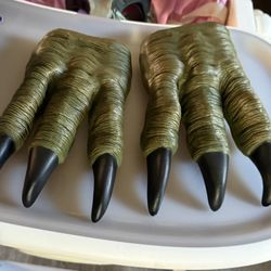 Dinosaur Claws Kid Toy