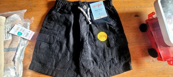 NEW Cat & Jack Cargo Short (Black)