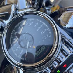 2016 HARLEY DAVIDSON ROAD KING 