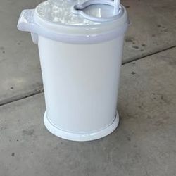 Ubbi Steel Diaper Pail