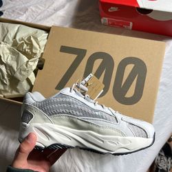 Yeezy 700