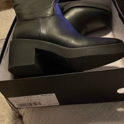 Womens Boots 71/2 New