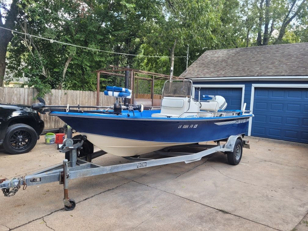 Kenner 18’ Boat