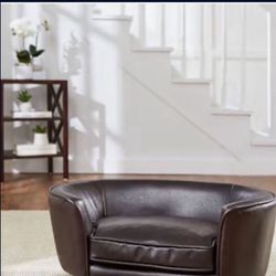 Dog sofa Enchanted Home Pet Brown for a smallBreed dog $90 brand new