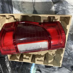 2021 Ford F-350 LED Tail Light (right Side)