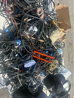 Lot of music instruments cables ( sale by lot)