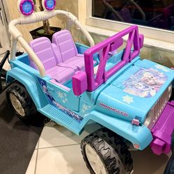 FROZEN Jeep Ride‑On Car!