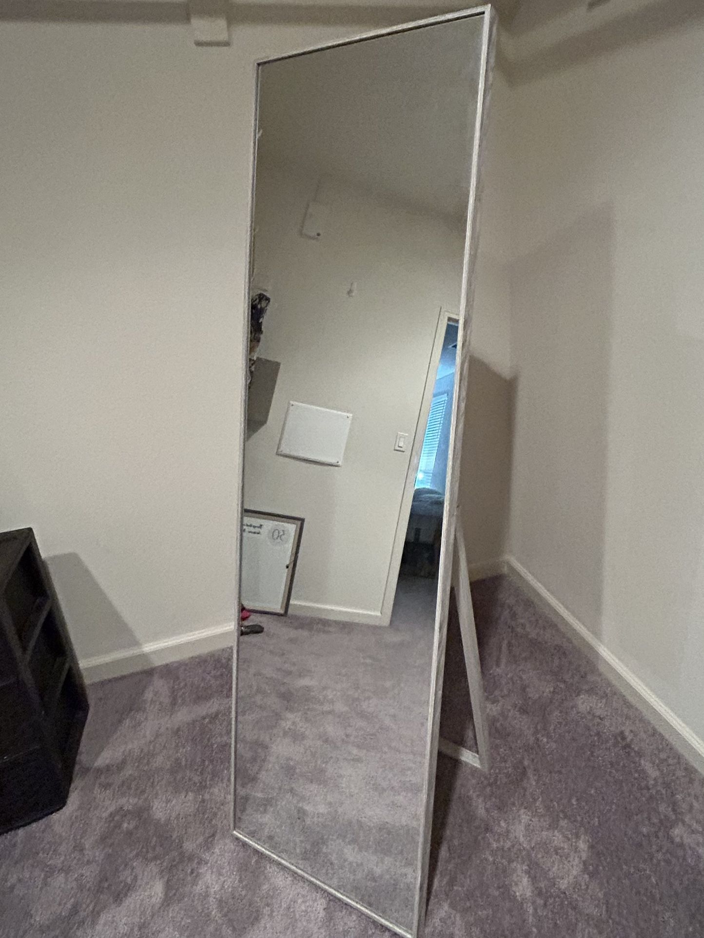 Stand Up Mirror