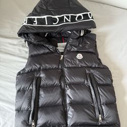 Moncler Vest size 2/ Medium 