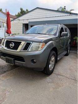 Nissan pathfinder