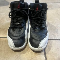 Jordan 12 Retro Black And White