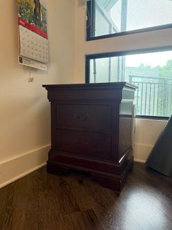 Solid Wood 2-Drawer Nightstand