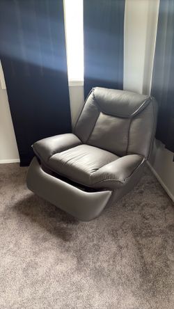 Beautiful recliner chair