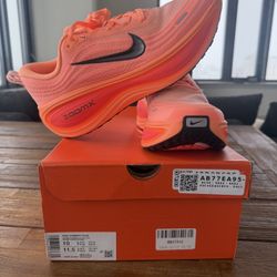 Nike Vomero Plus Orange Pulse, size 10