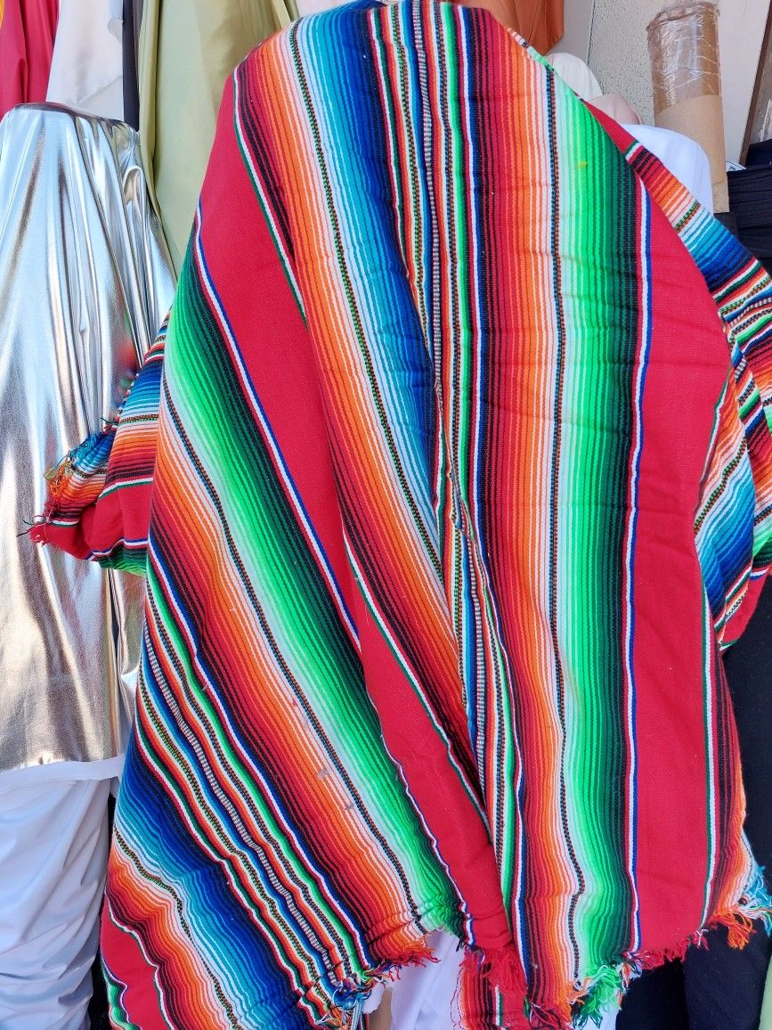 Tela Mexicana $ 10 La Yarda