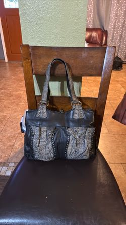 Carlos Falchi genuine leather and snakeskin large hobo bag. Beautiful good leather black