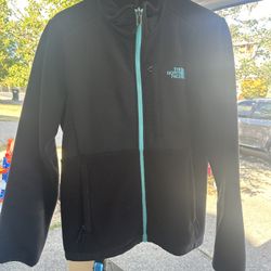 Women’s North Face Jacket 