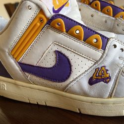 Mens Nike Retro Lakers Edition 