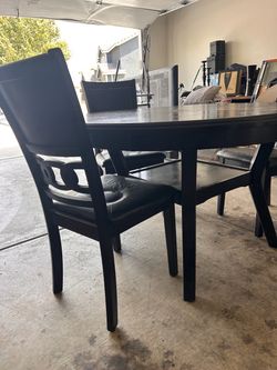 Kitchen table