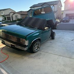 1986 Nissan Pickup