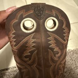 Ariat Round Toe Boots