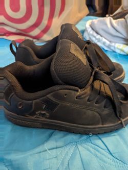 DC shoes size 4 youth