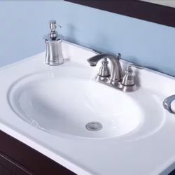 Glacier Bay 31 in. W x 22 in. D Cultured Marble White Round Single Sink Vanity Top in White=Pa-626