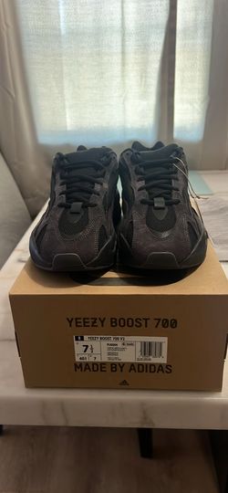 Yeezy 700 Vanta