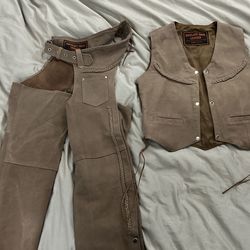 Antelope creek leather women’s vest and chaps