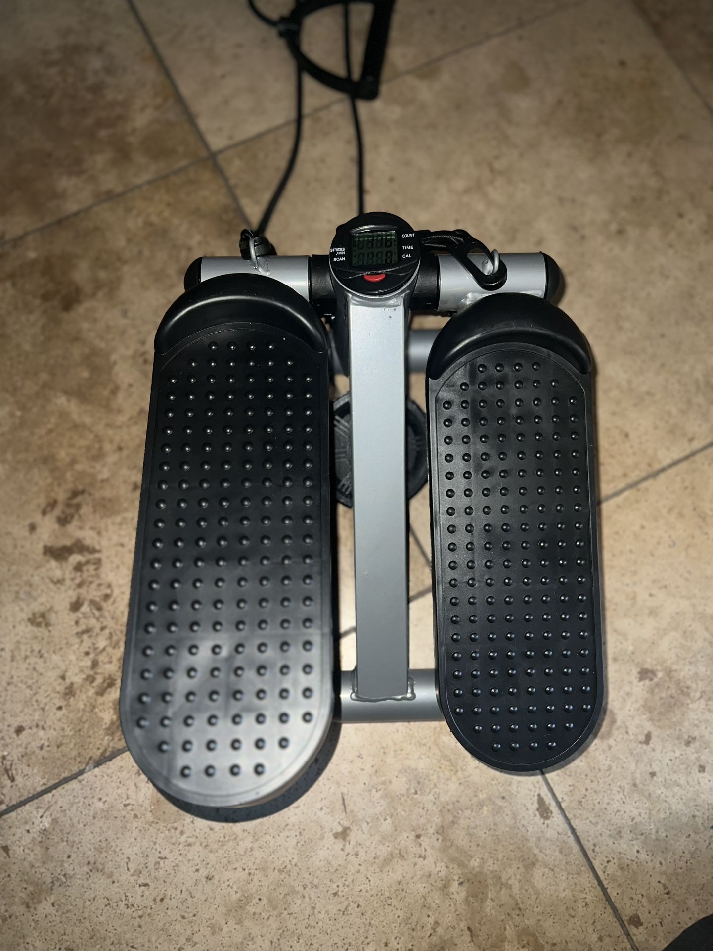 Electric Stepper With Resistance Bands