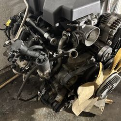 2002 5.3 Chevy Motor Complete 
