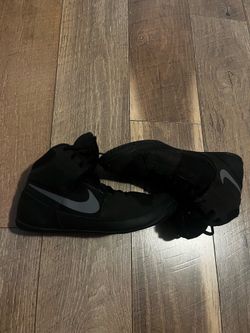 Nike fury wrestling shoes