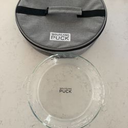 Wolfgang puck Pyrex dish 