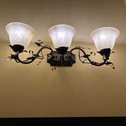 3 Light Fixture With Decorative Clear Crystals 