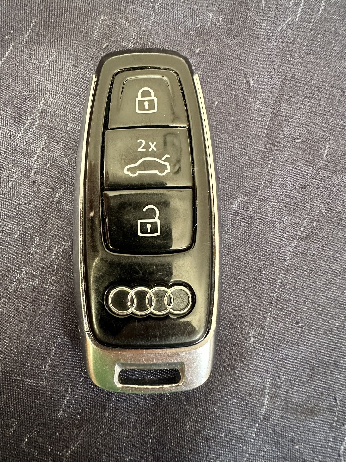 Key Fob Audi Q8 s-line 2020