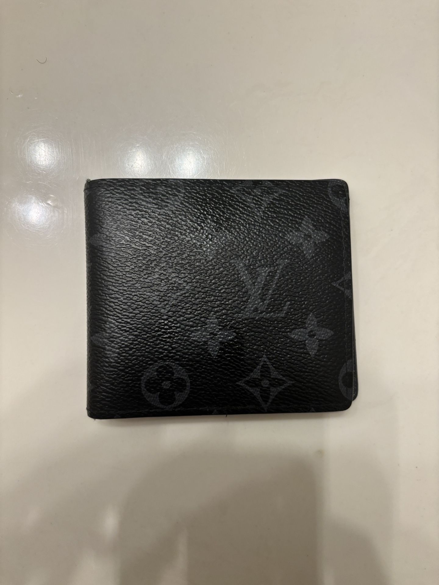 Loui Vuitton wallet