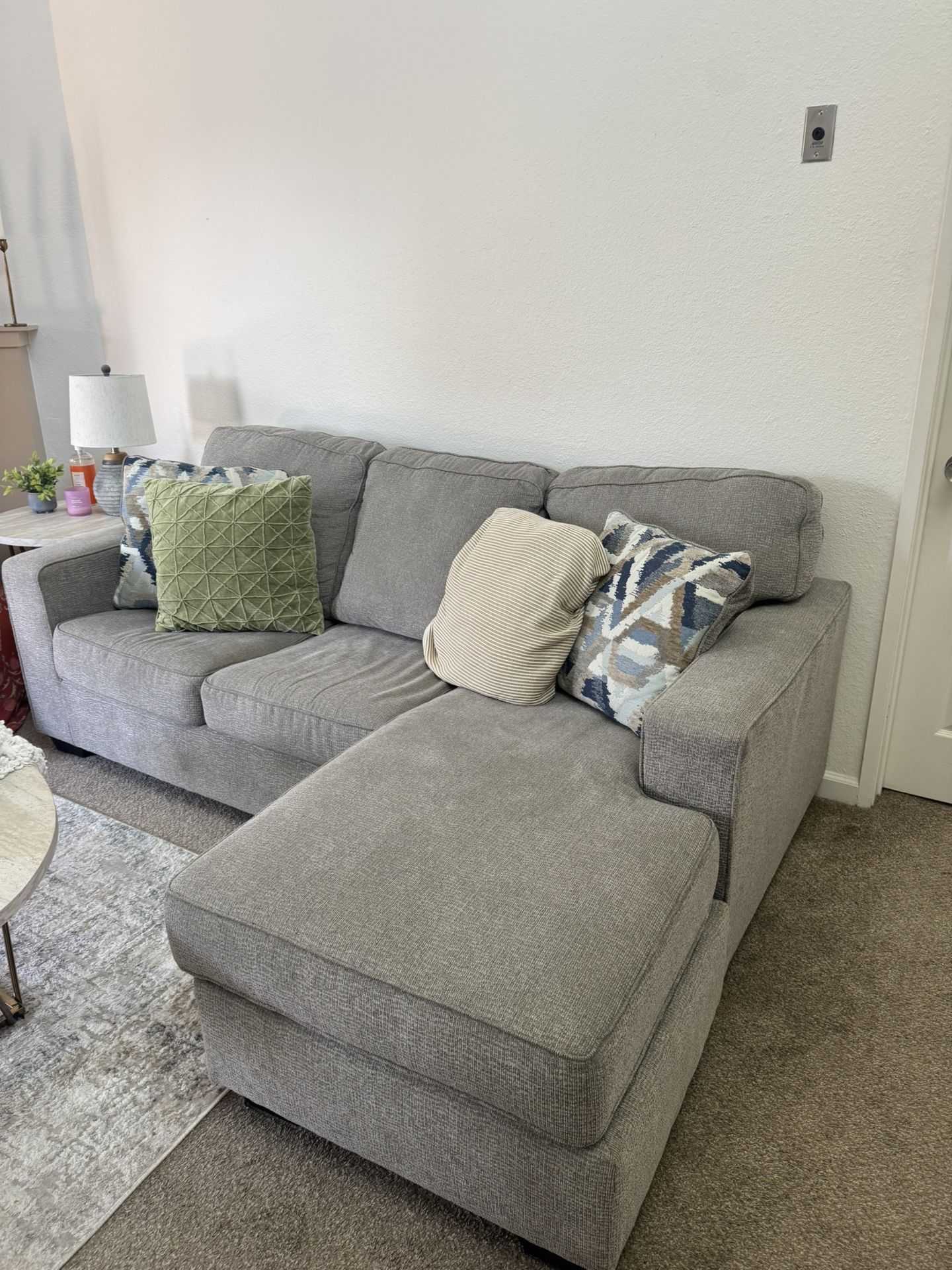 Gray L-Shaped Sectional Couch – Great Condition