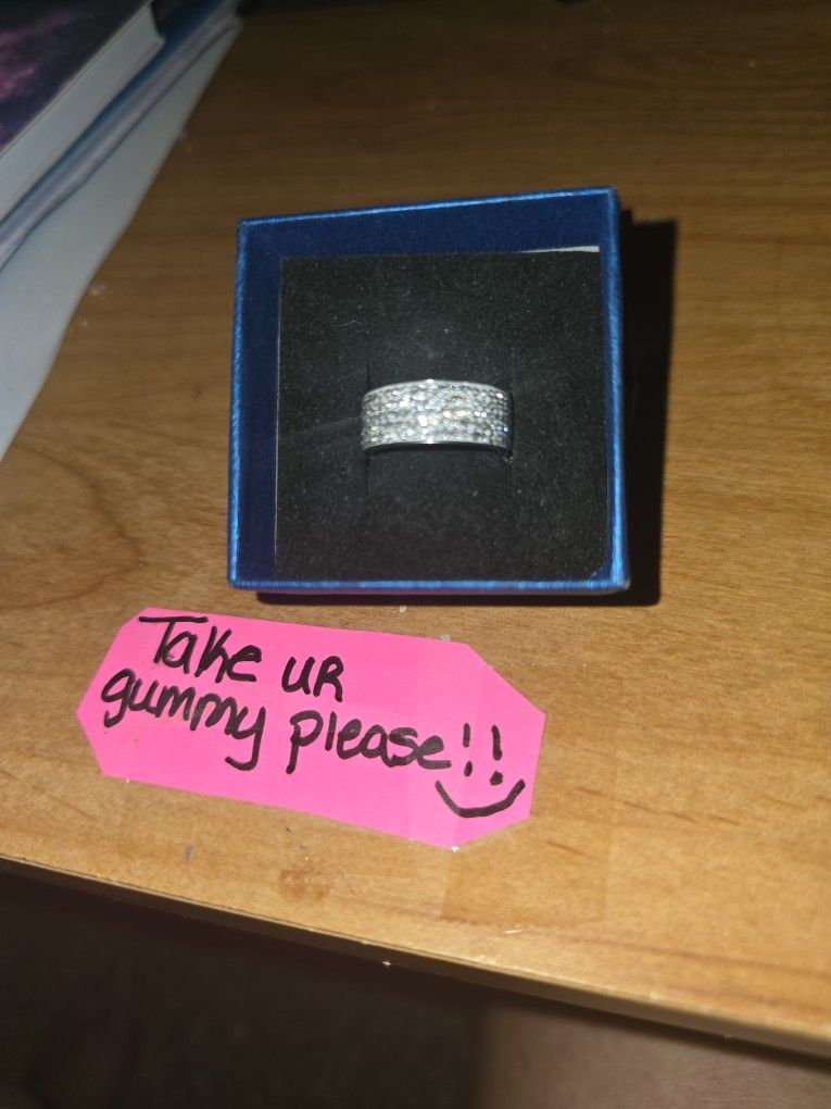 Size 6 White Sapphire Band Sterling Silver Very Beautiful