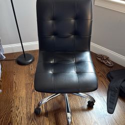 Black desk Chair