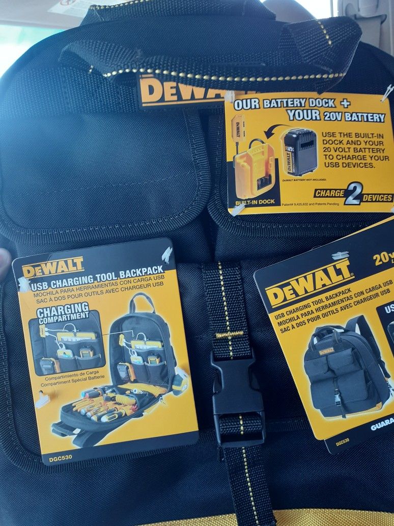 DeWalt Book Bag With Charging Port Built In