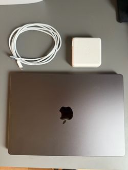 MacBook Pro M5 14”
