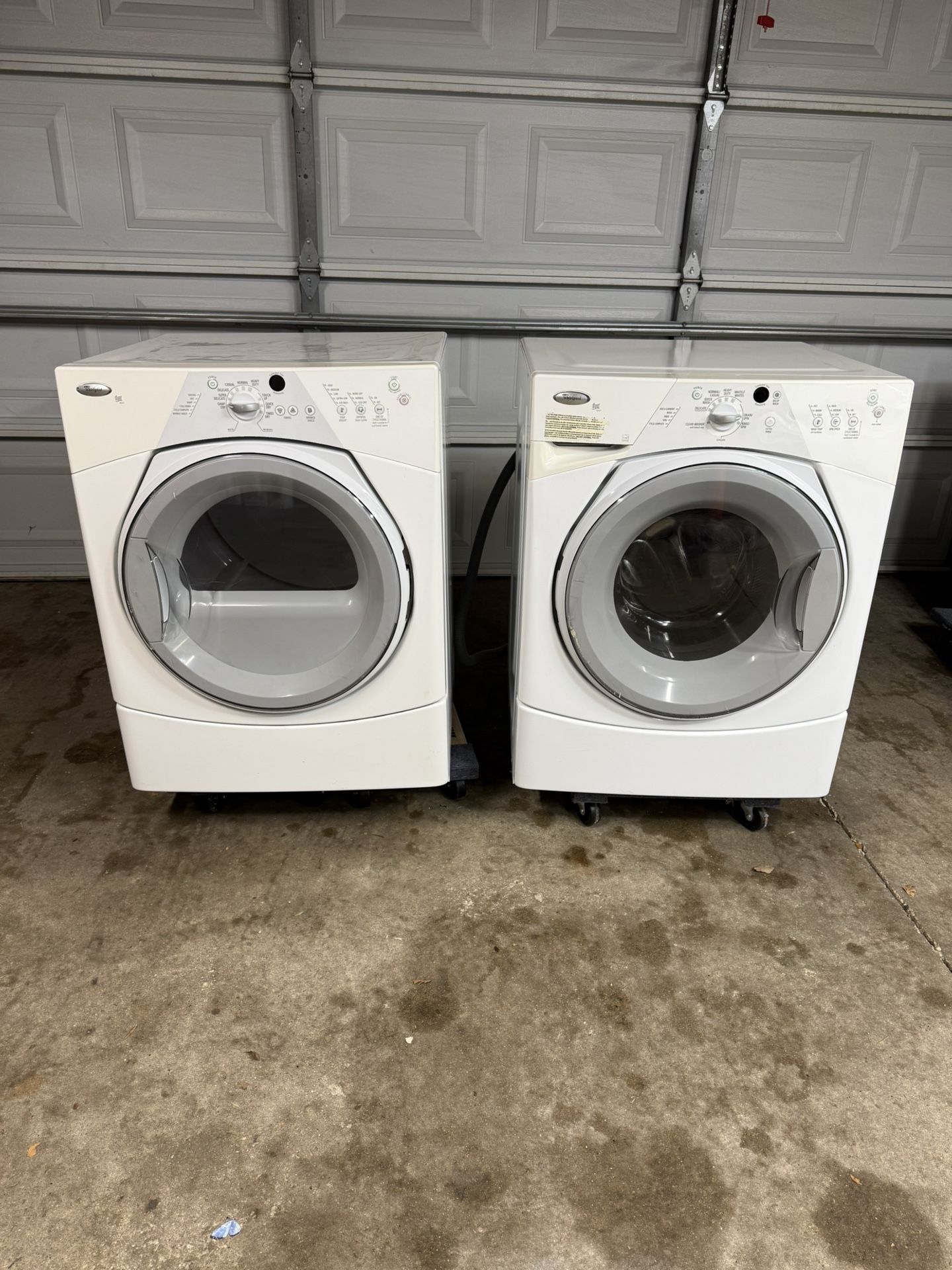 SET OF WHIRLPOOL WASHING MACHINE AND GAS DRYER. $450.00 OR BEST OFFER.
