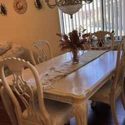 DINING TABLE WITH CHINA CABINET 