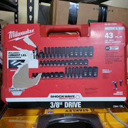 Milwaukee 3/8" Drive Impact Socket Kit
