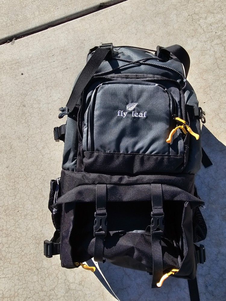 Flyleaf Camera Backpack for Sale in Tempe AZ OfferUp